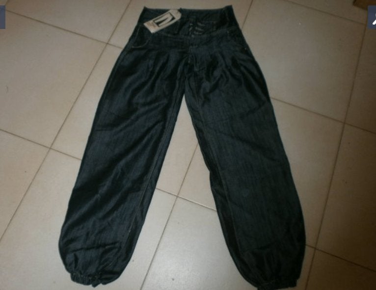 Jean baggy bleu foncé 36 (S) NEUF, Kleding | Heren, Broeken en Pantalons, Ophalen of Verzenden, Nieuw, Maat 46 (S) of kleiner