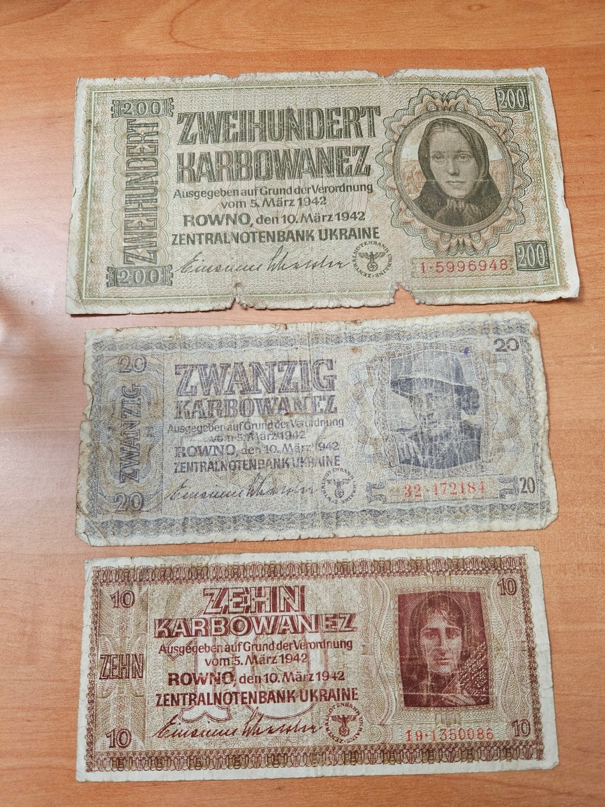 230 Karbowanez, Ukraine, année 1942, Enlèvement ou Envoi, Allemagne, Série