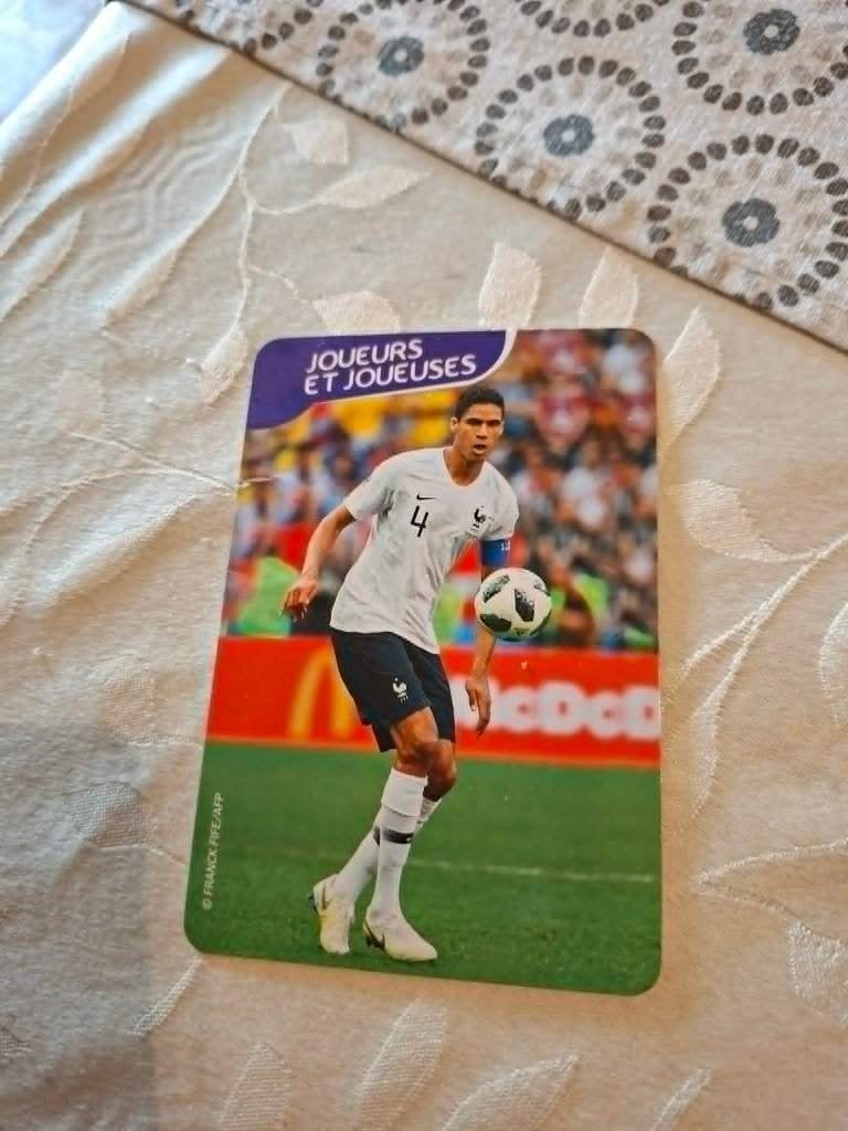 Voetbalkaart : Raphaël Varane / Frankrijk, Ophalen of Verzenden, Gebruikt, Spelerskaart