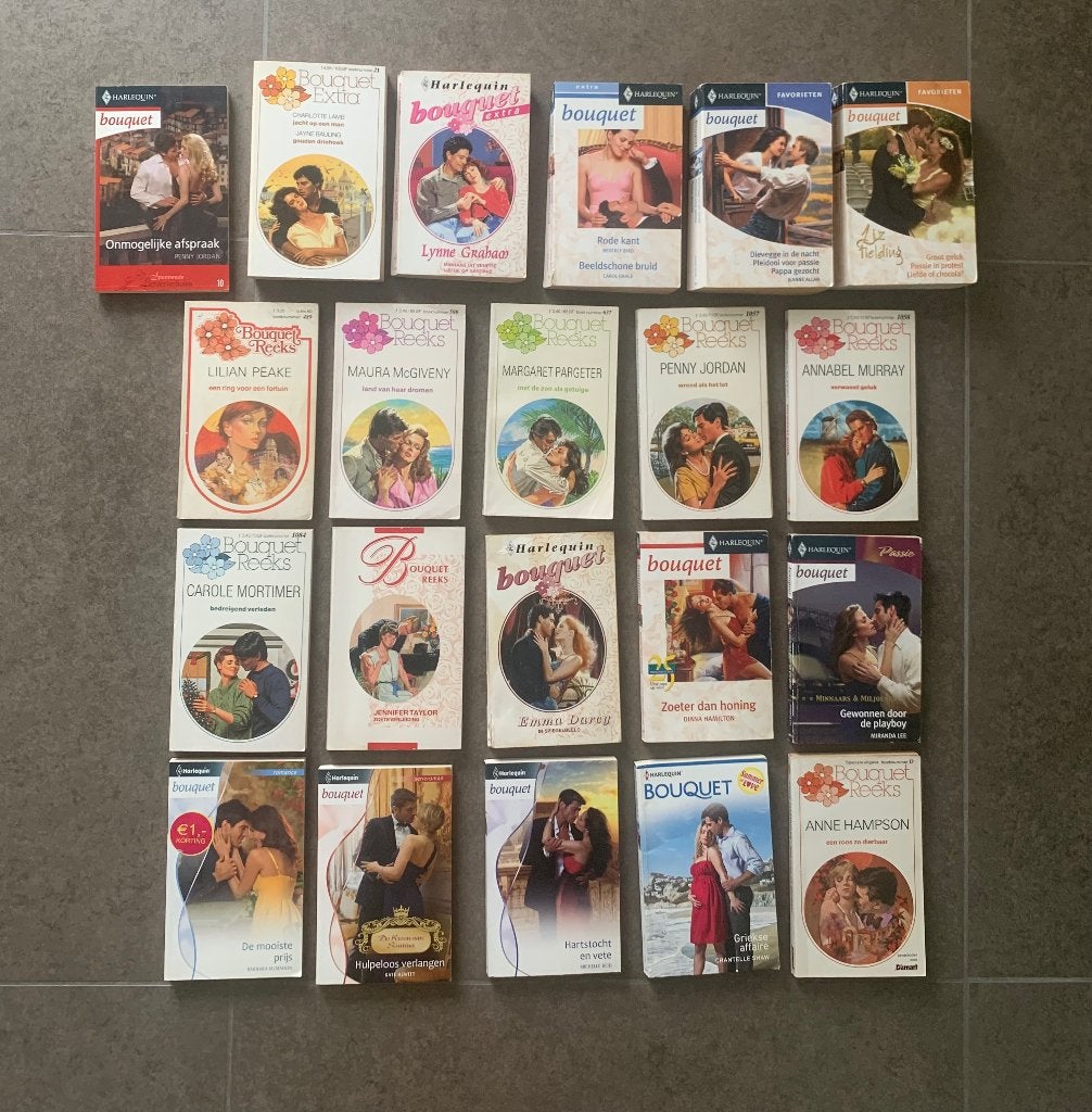 21 romannetjes Bouquet, Boeken, Romans, Ophalen of Verzenden, Gelezen