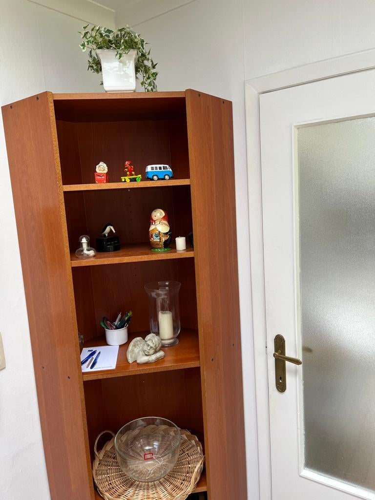 Ikea hoekkast, Huis en Inrichting, Kasten | Buffetkasten, Zo goed als nieuw, Met plank(en), Ophalen