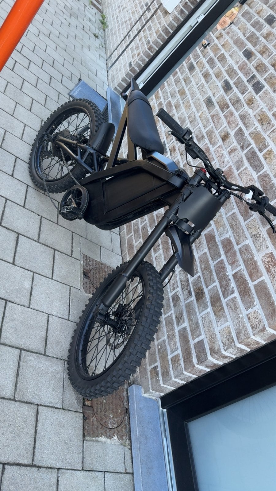 Custom gt2000, Enlèvement, Comme neuf