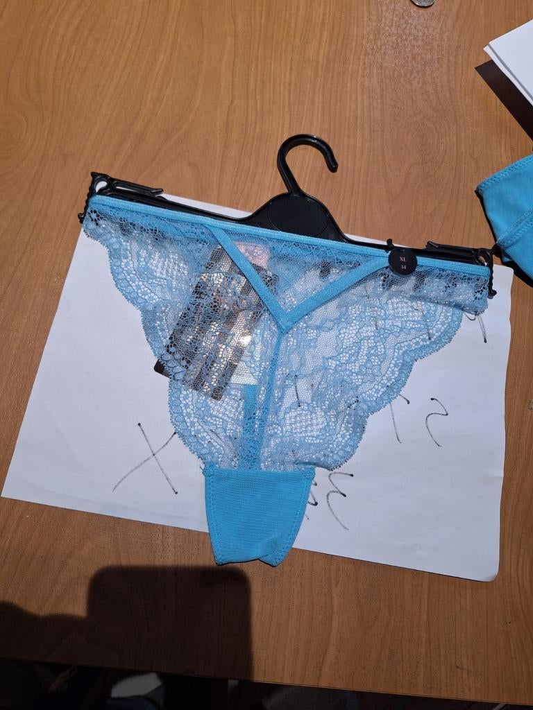 String,maat XL, Hunkemöller, Ophalen of Verzenden, Blauw, String