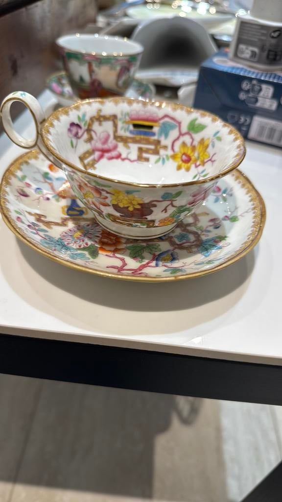 Tasse  porcelaine, Enlèvement