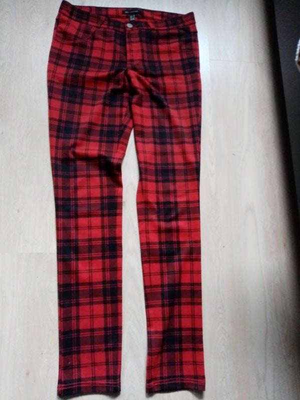 Mango : zwart rood ruiten skinny broek , mt M, Rouge, Taille 38/40 (M), Mango, Enlèvement ou Envoi