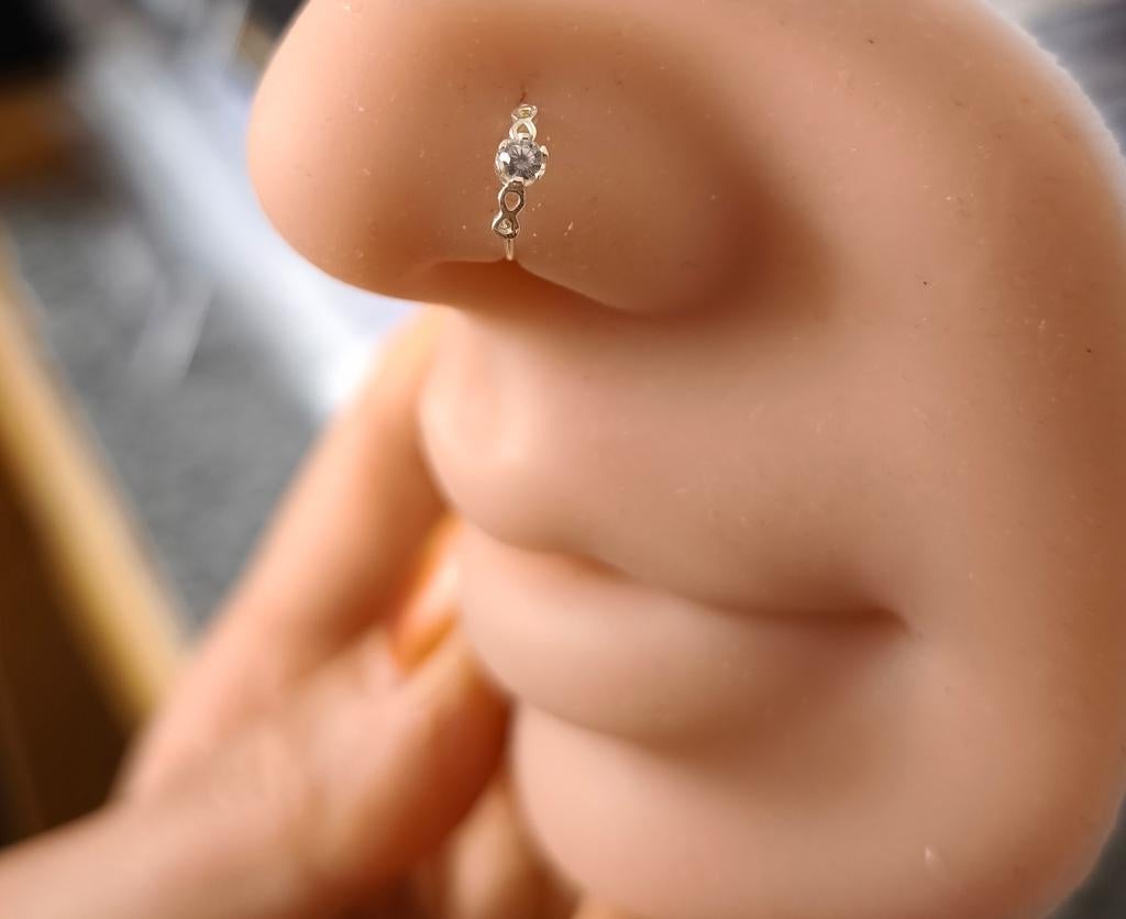Piercing, Handtassen en Accessoires, Piercings, Nieuw, Ophalen of Verzenden, Neuspiercing, Zilver