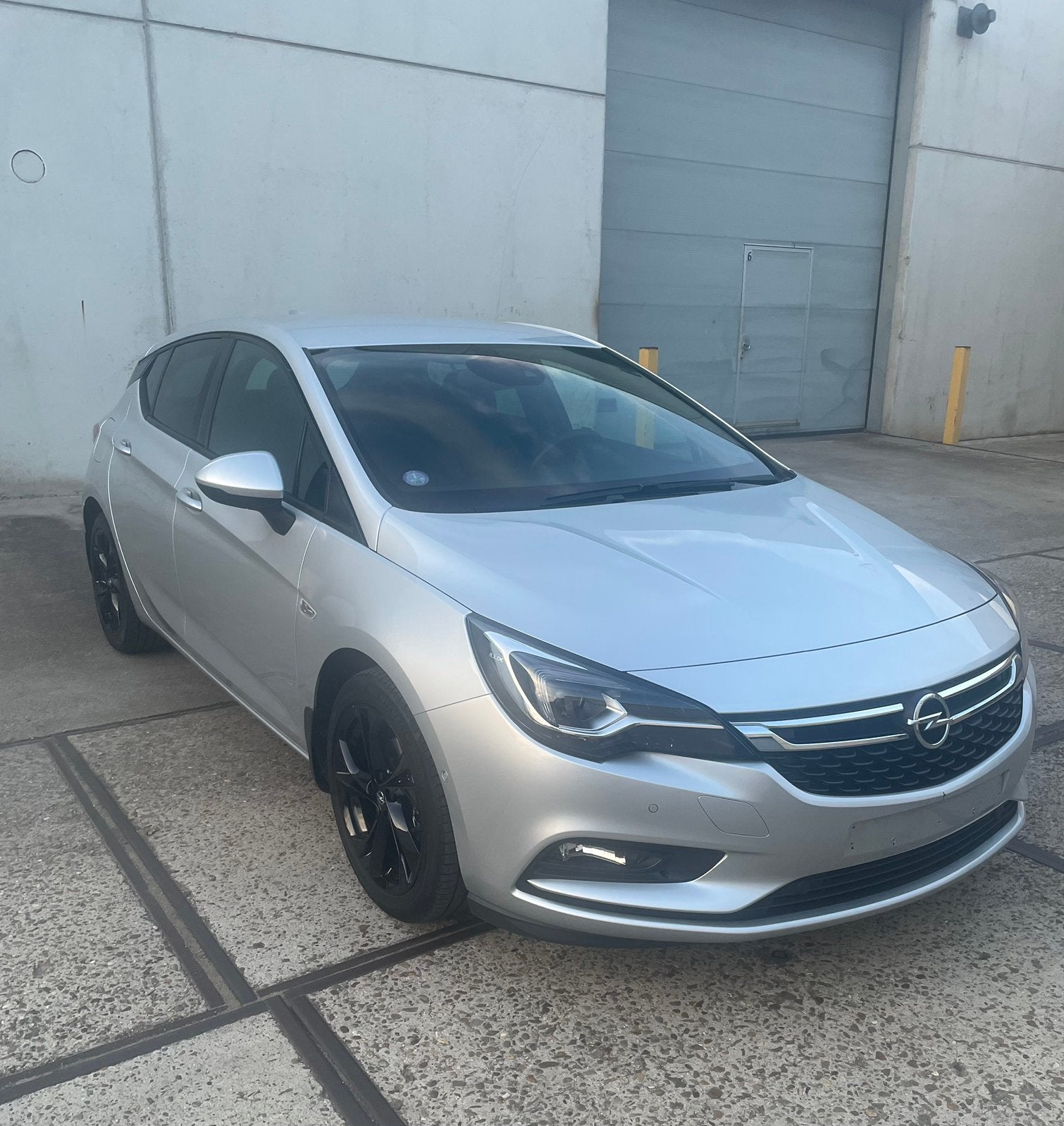 Opel Astra+ 1.4 Turbo, Auto's, Voorwielaandrijving, Dealer onderhouden, 4 cilinders, 620 kg