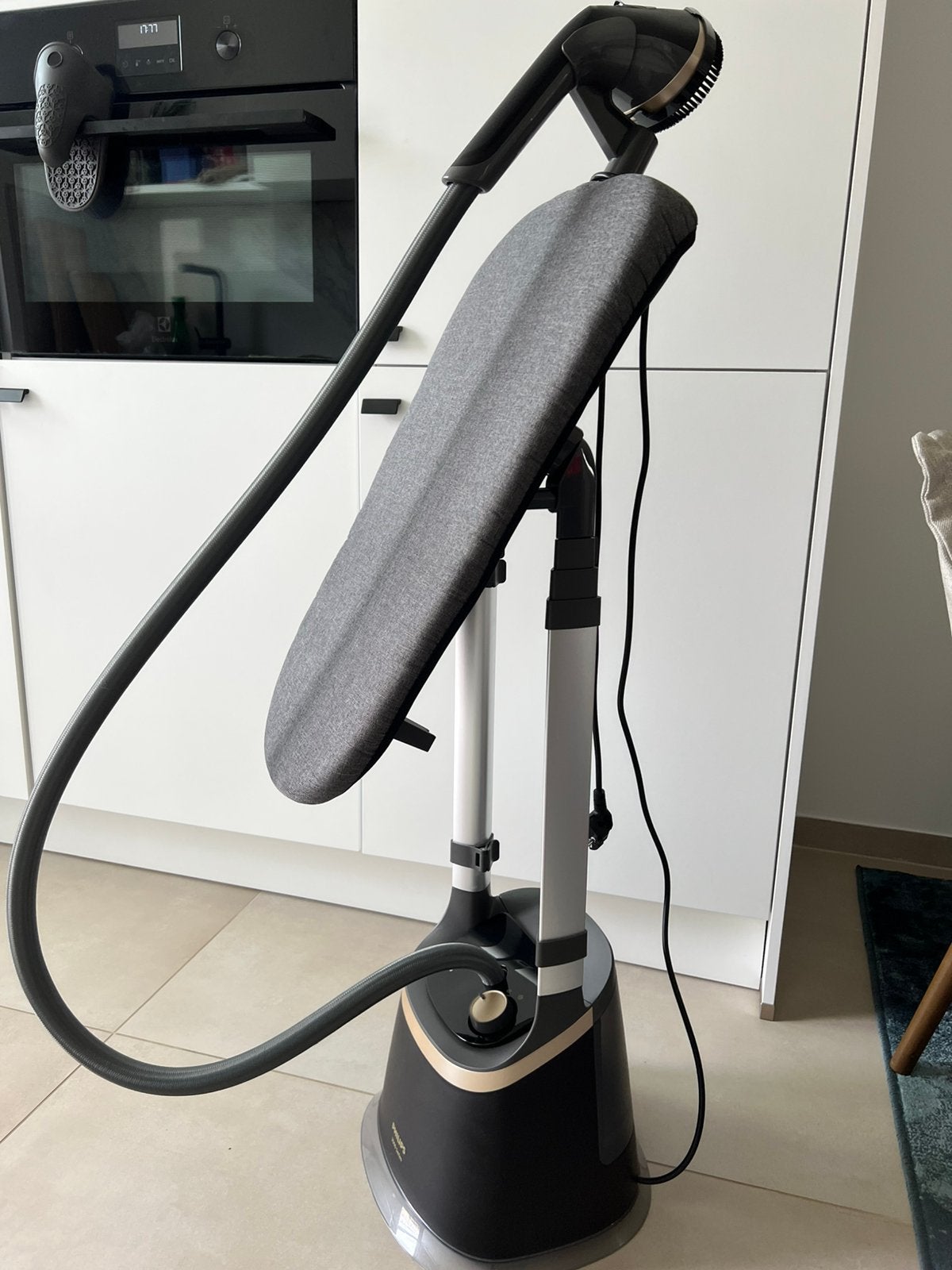 Philips Kledingstomer Met kantelbaar StyleBoard, Ophalen of Verzenden, Nieuw, Kledingstomer