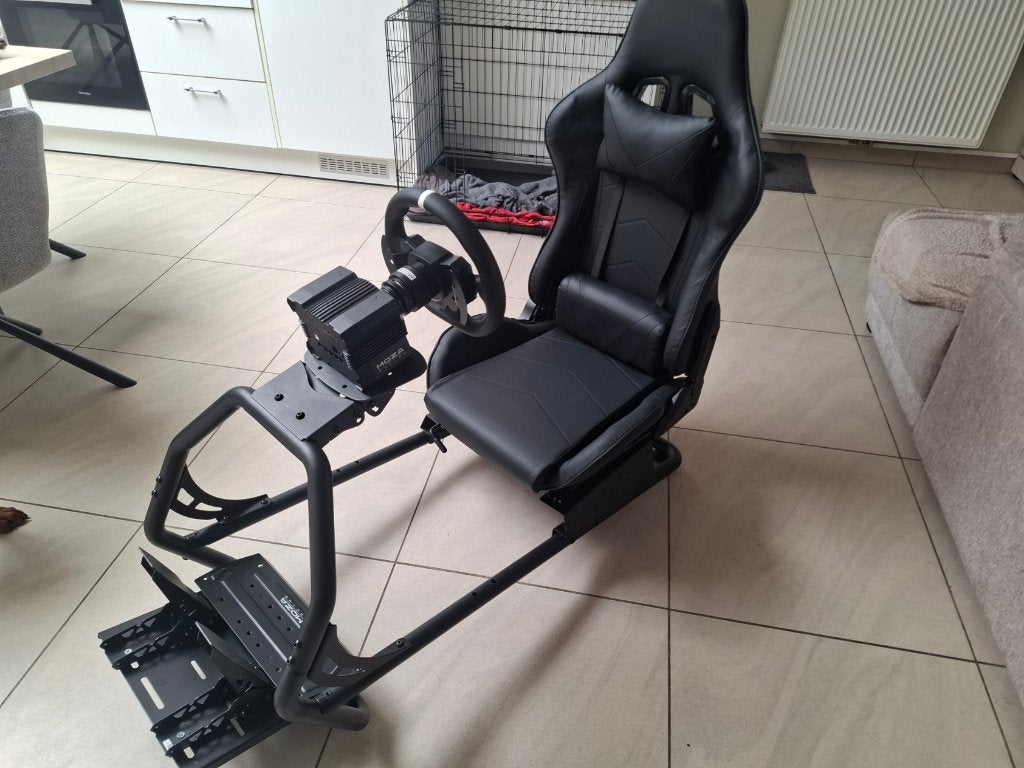 Racing seat verstelbaar (stuur + pedalen niet inbegrepen), Games en Spelcomputers, Games | Overige, Ophalen, 1 speler, Racen en Vliegen