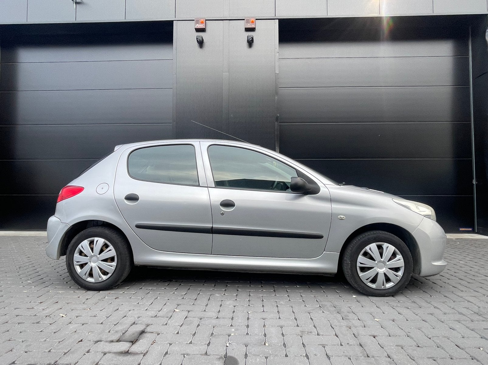 Peugeot 206+ Essence Clim Contrôle Car-pass Ok, Achat, Entreprise, Boîte manuelle, Noir
