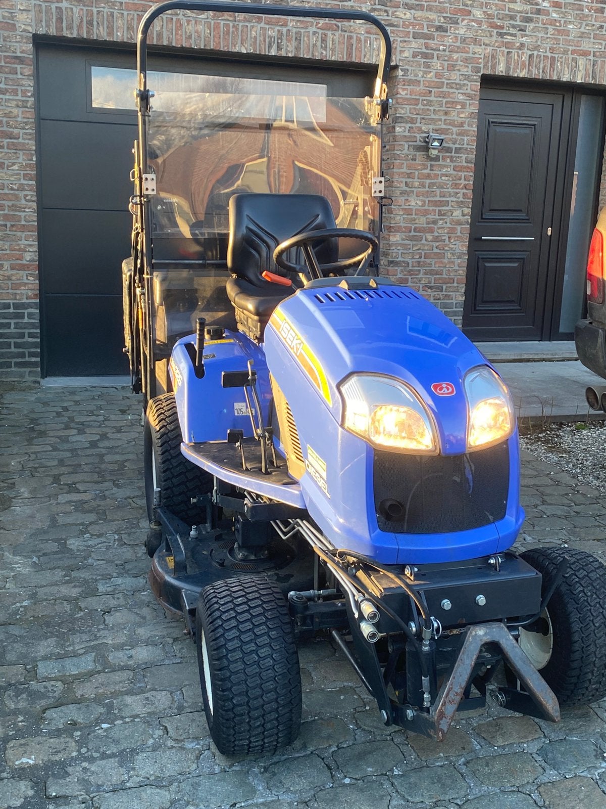 Iseki professionnel à haut débit, diesel, Jardin & Terrasse, Tondeuses autoportées, Enlèvement, Utilisé, Vitesses, 120 cm ou plus