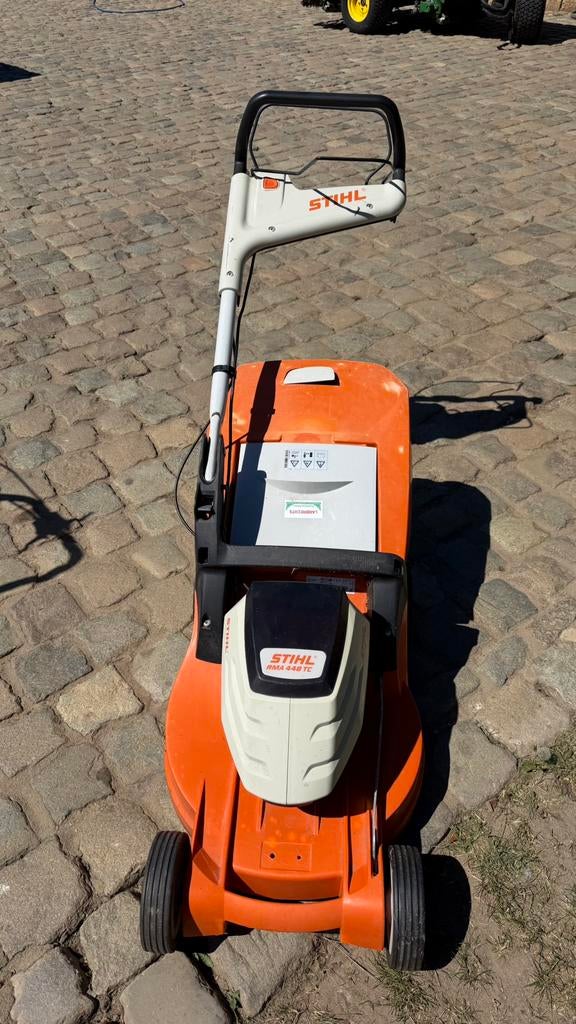 Stihl grasmaaier, Tuin en Terras, Ophalen, Gebruikt, Accu-grasmaaier