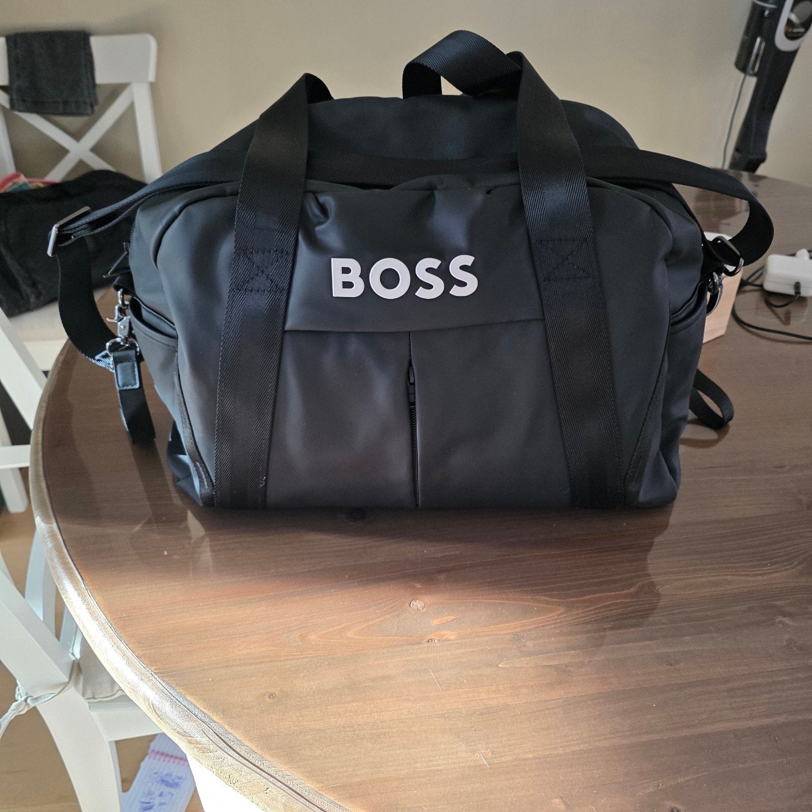 Sac à langer HUGO BOSS, Enlèvement, Comme neuf