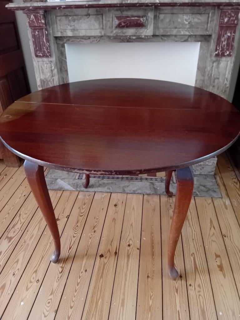 Table ronde en bois – Style ancien, Maison & Meubles, Tables | Tables à manger, Utilisé, Enlèvement