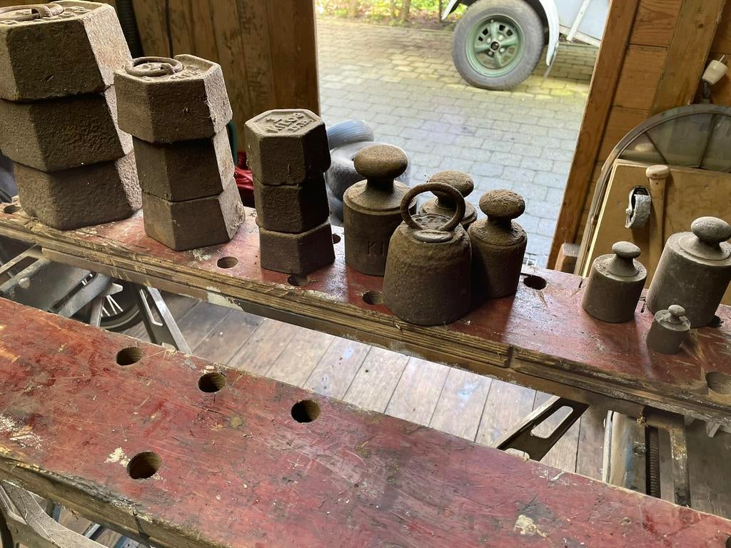Oude gewichten van bascule, Antiek en Kunst, Antiek | Gereedschap en Instrumenten, Ophalen
