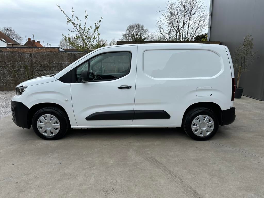 Peugeot partner / lichte vracht / 3 plaatsen / 61100km!, Auto's, Peugeot, Voorwielaandrijving, Stof, 4 cilinders, Electronic Stability Program (ESP)