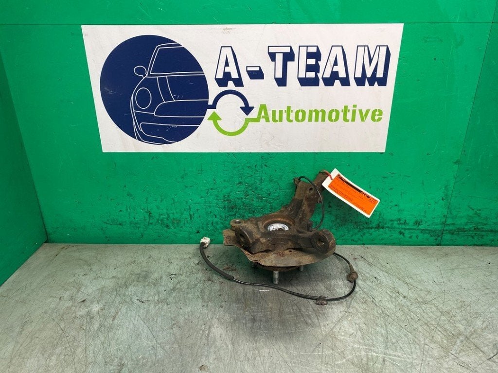 FUSEE AVANT DROITE Mitsubishi Space Star (A0) (01-2012/-), Info@mitsubishi-motors.de, MITSUBISHI, Utilisé, Mitsubishi