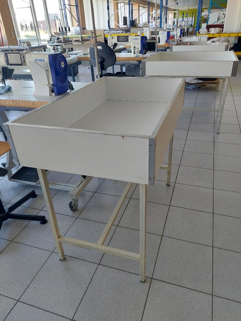 displaybakken, Zakelijke goederen, Ophalen