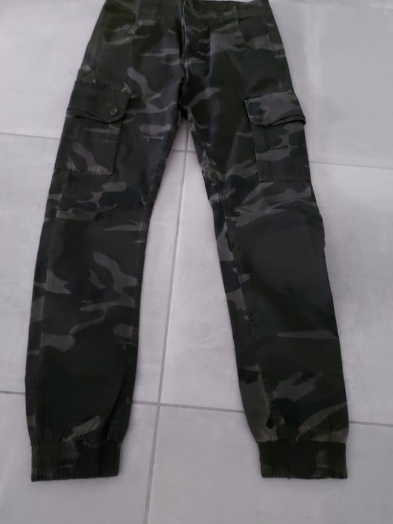 Broek nog nieuw maatje 28/32  Jack jones, Ophalen
