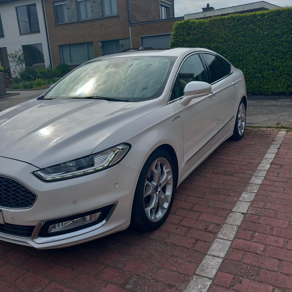 Ford mondeo vignale luxe biturbo, Auto's, Ford, Particulier, Mondeo, ABS, Achteruitrijcamera, Adaptieve lichten, Adaptive Cruise Control