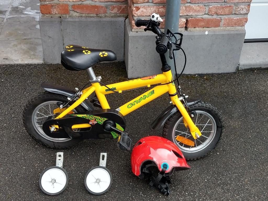 Vélo enfant 3-4 ans + casque + roulettes, Vélos & Vélomoteurs, Frein sur jante, Stabilisateurs, Enlèvement, Utilisé