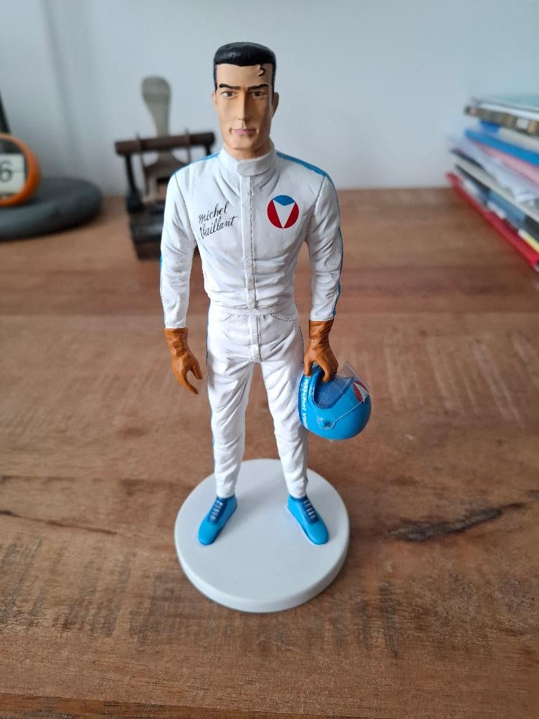 Michel Vaillant Beeldje Statuette zeldzaam 1/18 verzameling, Hobby en Vrije tijd, Ophalen, Nieuw, Overige typen