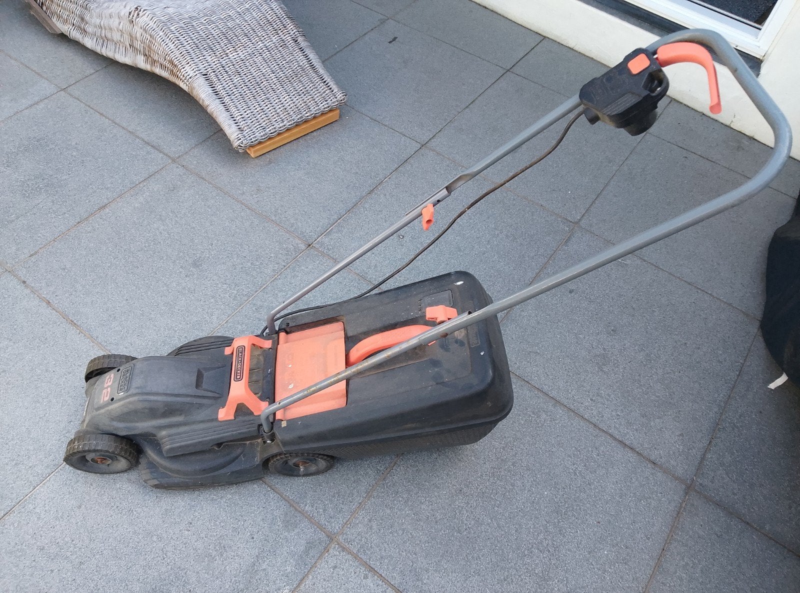 Grasmaaier Black and Decker electrich, Ophalen, Cirkelmaaier, Gebruikt, Elektrische grasmaaier