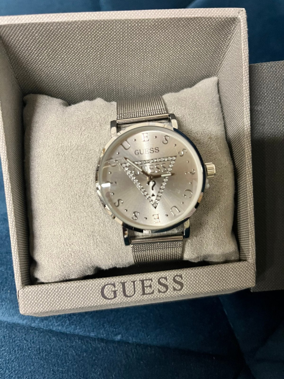 Montre Guess neuve, Bijoux, Sacs & Beauté, Enlèvement, Comme neuf, Guess