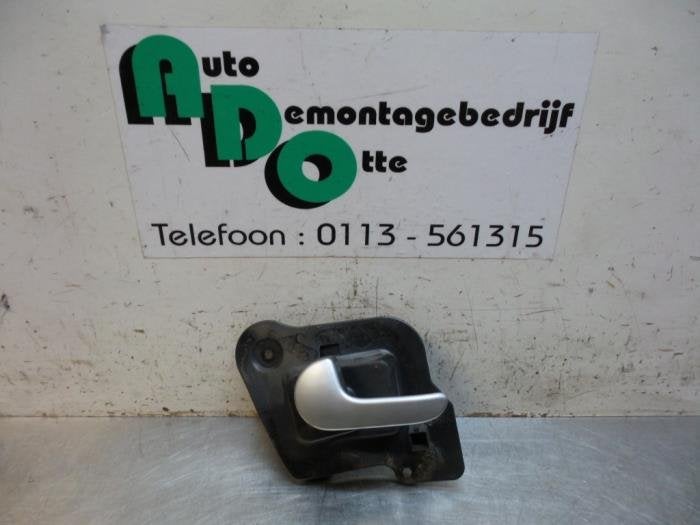 Poignée portière 4portes arrière gauche d'un Opel Meriva, Autos : Pièces & Accessoires, -, Opel, 3 mois de garantie, Utilisé