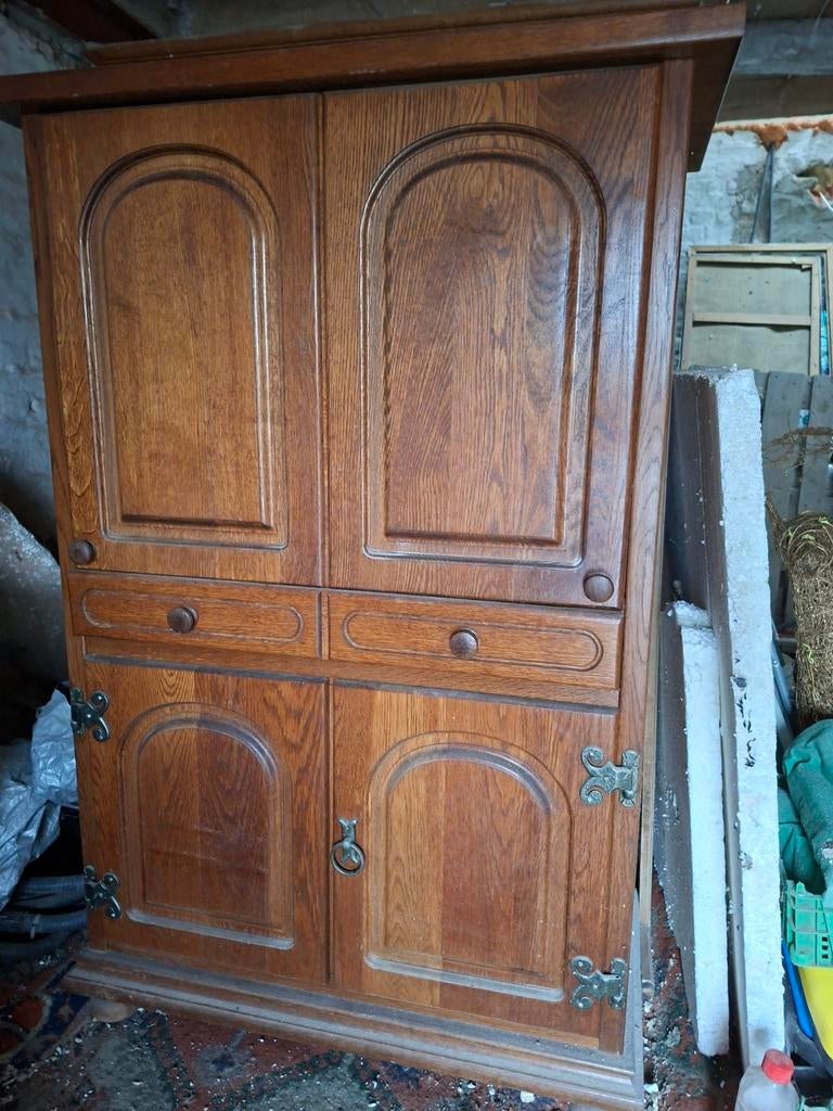 Ancien meuble TV, Enlèvement