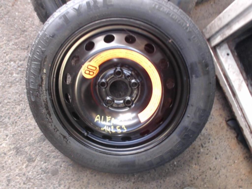 Roue Alfa Romeo 147 125/80r15 5 trous LP/14253, Enlèvement ou Envoi, Utilisé, Alfa Romeo