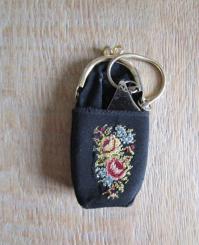 4 Vintage / retro lipstick tasjes, Ophalen of Verzenden, Persoonlijke verzorging