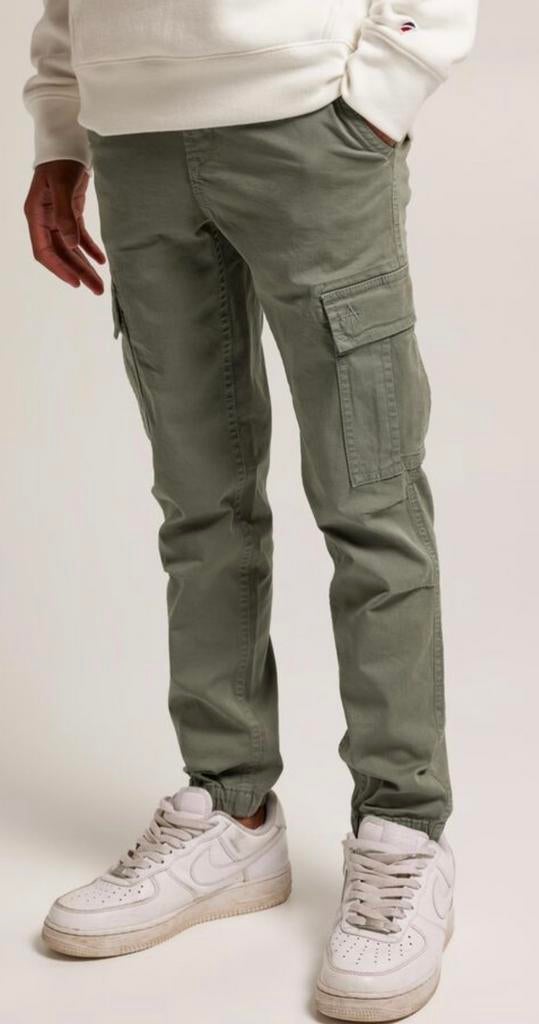 Broek pharrell, Ophalen of Verzenden, Gedragen, Maat 46 (S) of kleiner, Groen