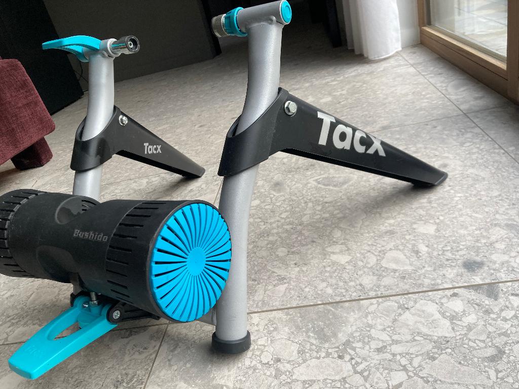 Tacx bushido fietstrainer, Sport en Fitness, Ophalen, Overige materialen, Overige typen, Zo goed als nieuw