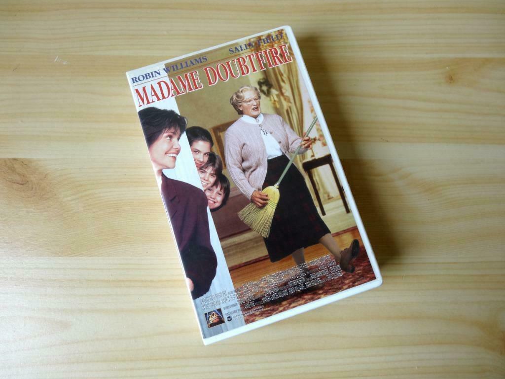 Madame Doubtfire (1993) VHS Film Comédie Drame, Tous les âges, Enlèvement, Utilisé, Comédie