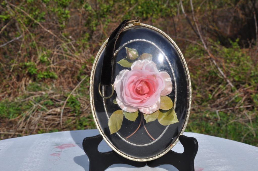 cadre oval avec rose en soie interieur, Ophalen of Verzenden
