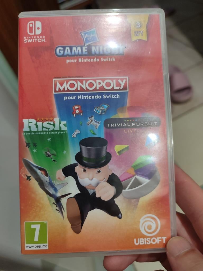 Hasbro Game Night (monopoly,risk et trivial pursuit) - SWITC, Ophalen of Verzenden, Zo goed als nieuw