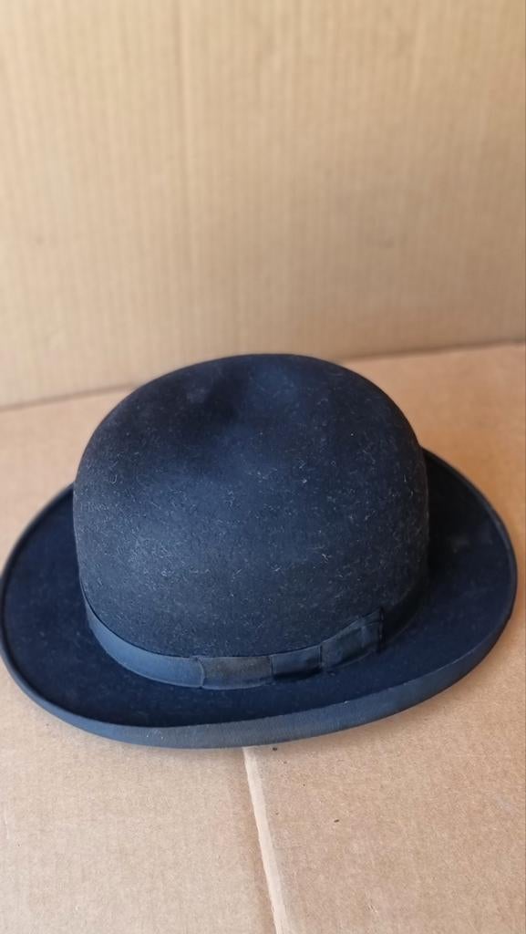 Chapeau melon ancien, Enlèvement ou Envoi, Comme neuf