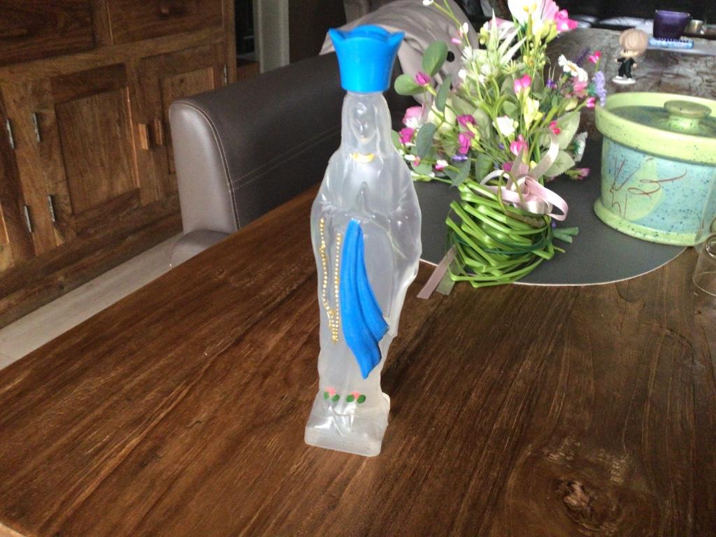 Flesje wijwater Maria, Antiek en Kunst, Ophalen of Verzenden