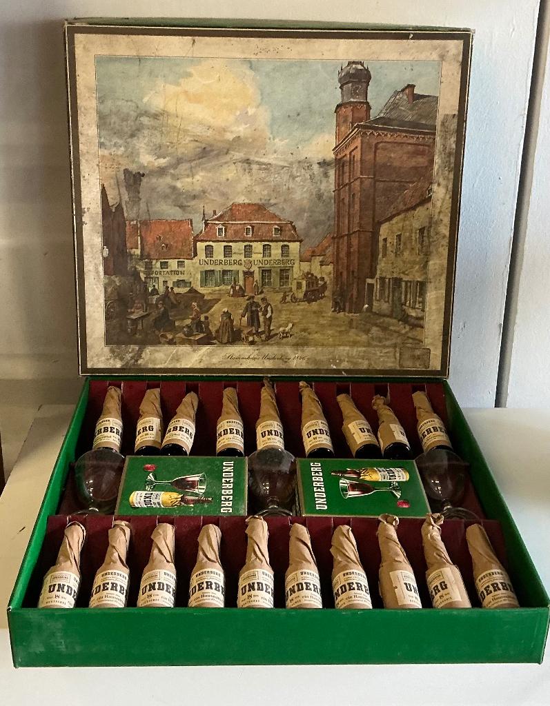 “UNDERBERG” complete originele doos kruidendigestief, Ophalen