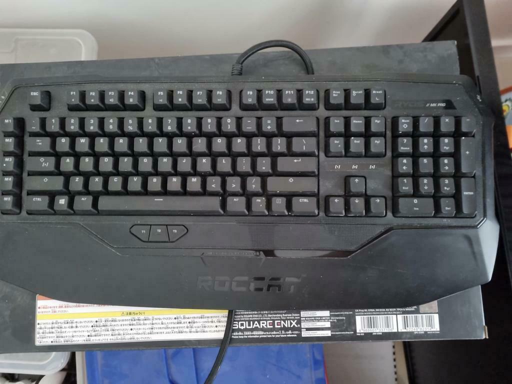 Toetsenbord Roccat, Computers en Software, Ophalen, Gaming toetsenbord, Zo goed als nieuw, Qwerty