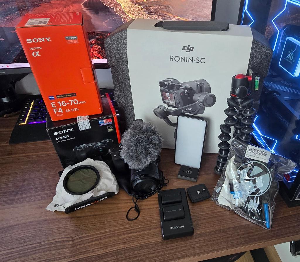 Pack complet sony A6400 + sony zeiss 16-70 F4, Enlèvement, Comme neuf, Compact, Sony