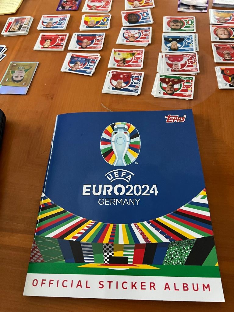 Ontbrekende Topps Euro 2024-stickers stuur me een lijst., Collections, Autocollants, Enlèvement ou Envoi, Neuf, Sport