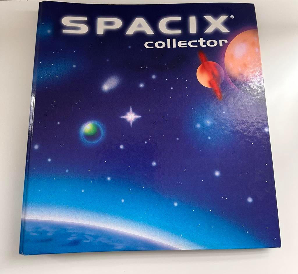 🎴 Classeur SPACIX collector 1996 – 56  cartes + 11 fiches., Collections, Autres supermarchés, Enlèvement