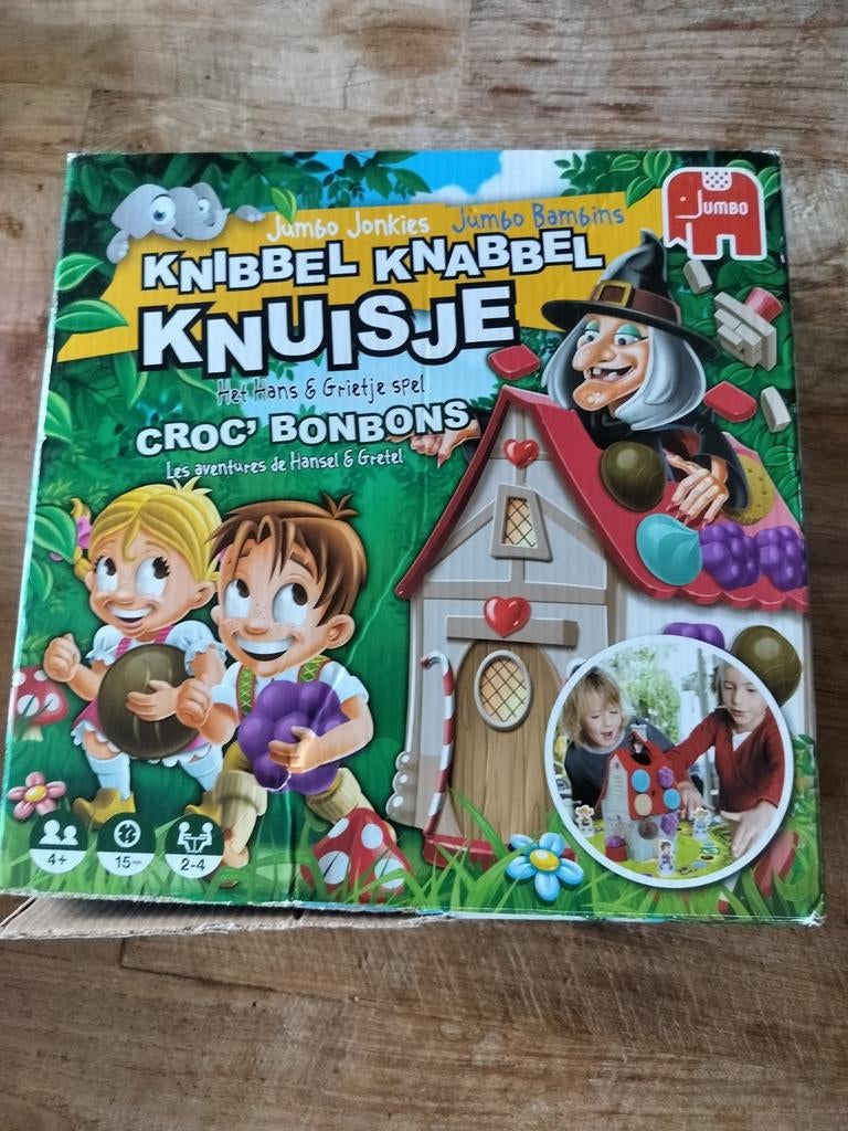Knibbel knabbel knuisje, Ophalen