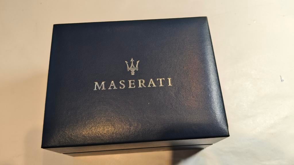 Maserati herenhorloge nieuw, Handtassen en Accessoires, Ophalen