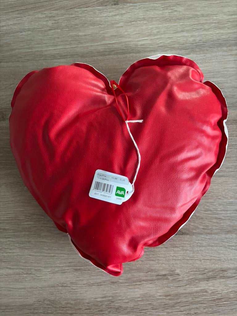 Valentijn nepleren rode hart. Nieuw., Ophalen of Verzenden, Zo goed als nieuw