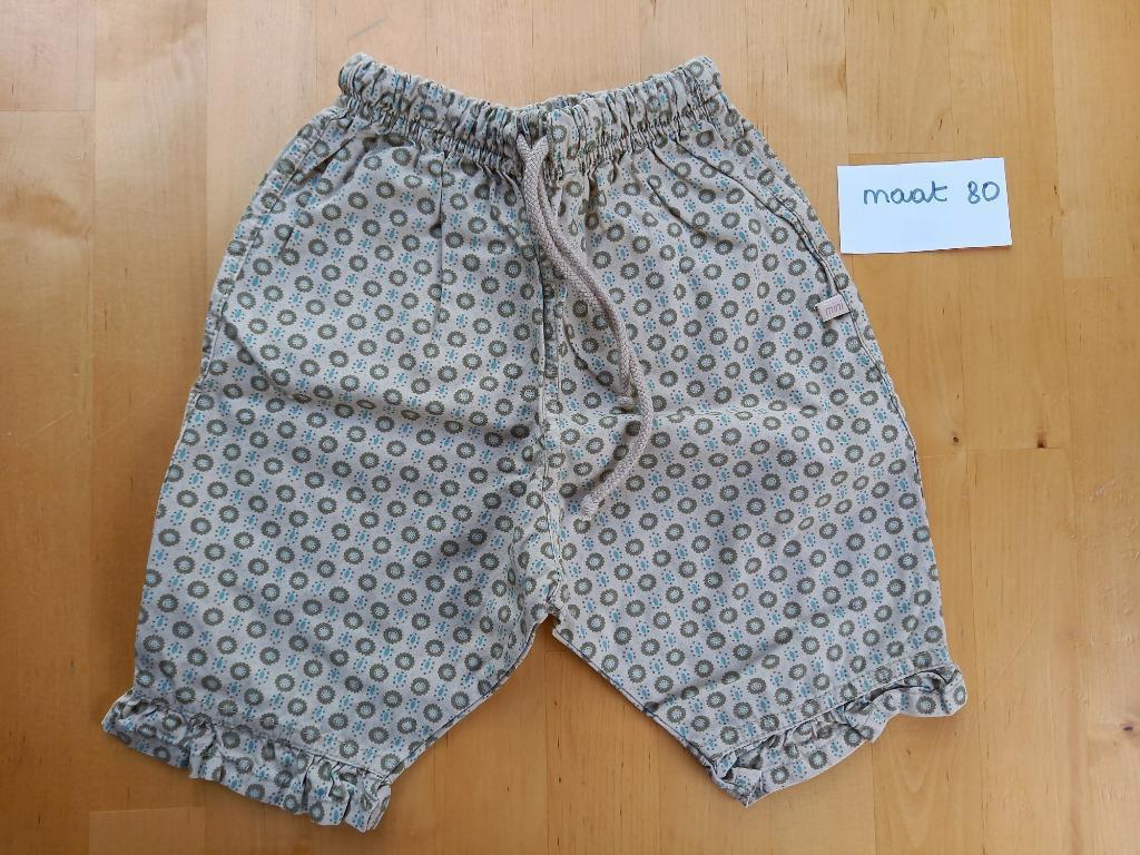 Etat neuf, beau pantalon/short taille 80, marque STRASS, Pantalon, Garçon ou Fille, Enlèvement ou Envoi, Comme neuf