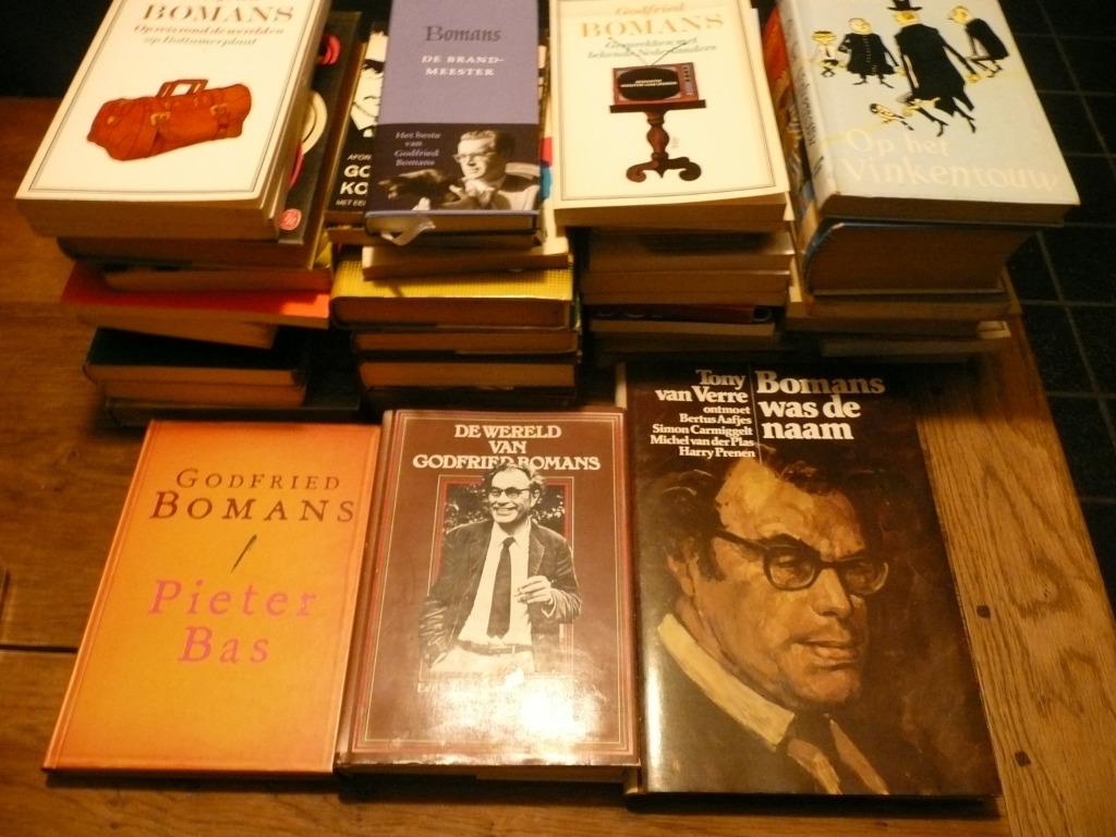Godfried Bomans: 38 boeken, Boeken, Ophalen of Verzenden, Gelezen
