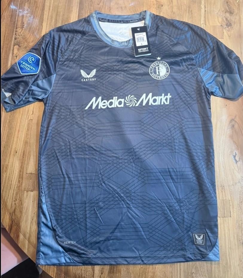 Feyenoord Voetbal Uitshirt Origineel Nieuw 2025, Sports & Fitness, Football, Enlèvement ou Envoi, Comme neuf